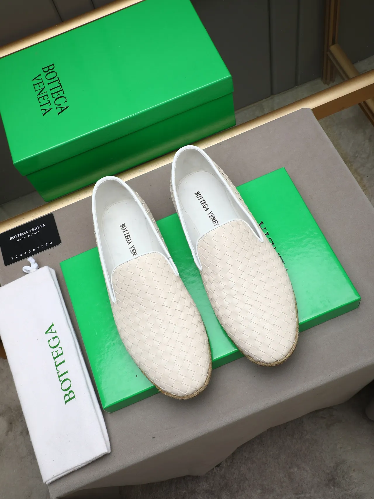 Bottega Veneta Andiamo mocassin en cuir tissé 2
