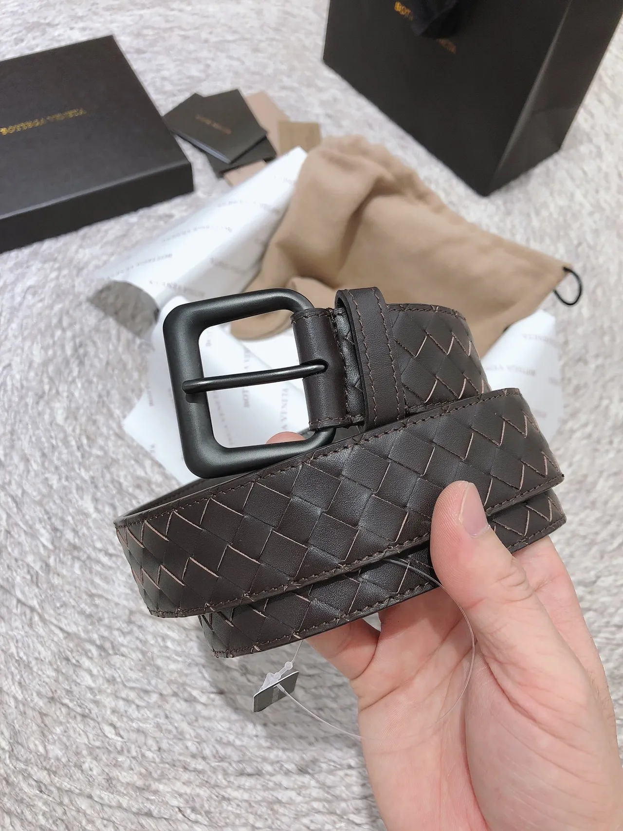 Bottega Veneta كاسيت منسوج جلد بني حزام 6