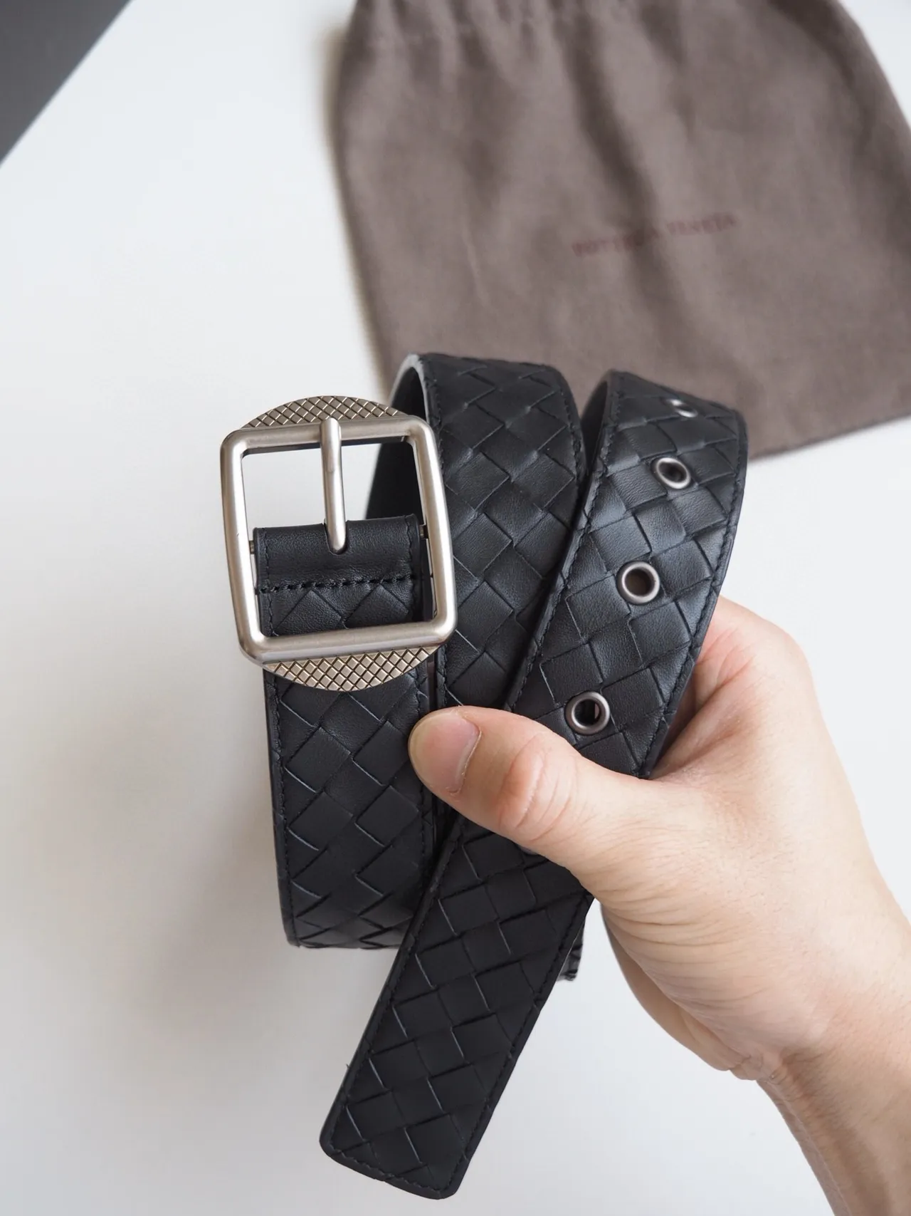 Bottega Veneta Cassette tissé Intrecciato Ceinture en cuir 2