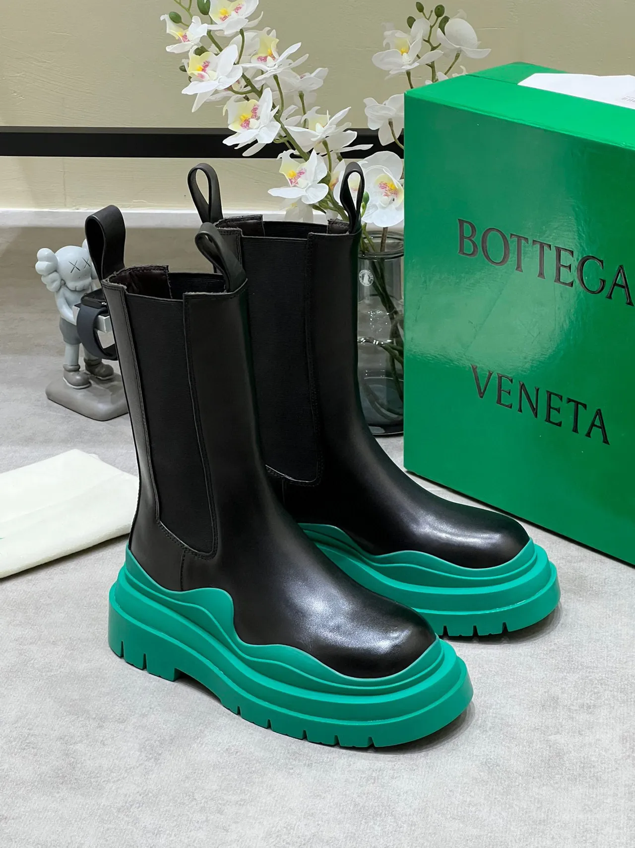 Bottega Veneta Le Cagole Bottines noires et vertes épaisses 3