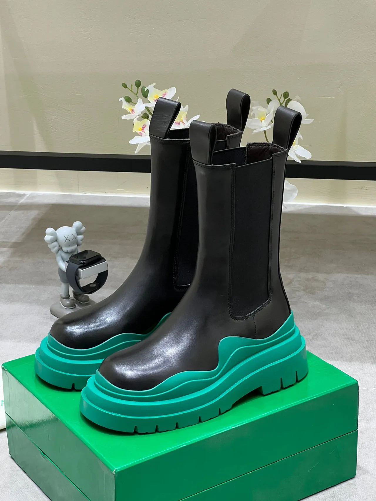Bottega Veneta Le Cagole Bottines noires et vertes épaisses 5