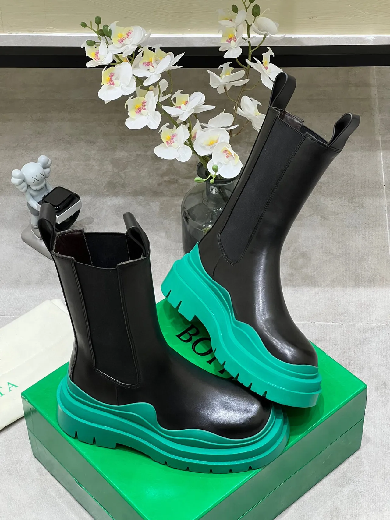 Bottega Veneta Le Cagole Bottines noires et vertes épaisses 6
