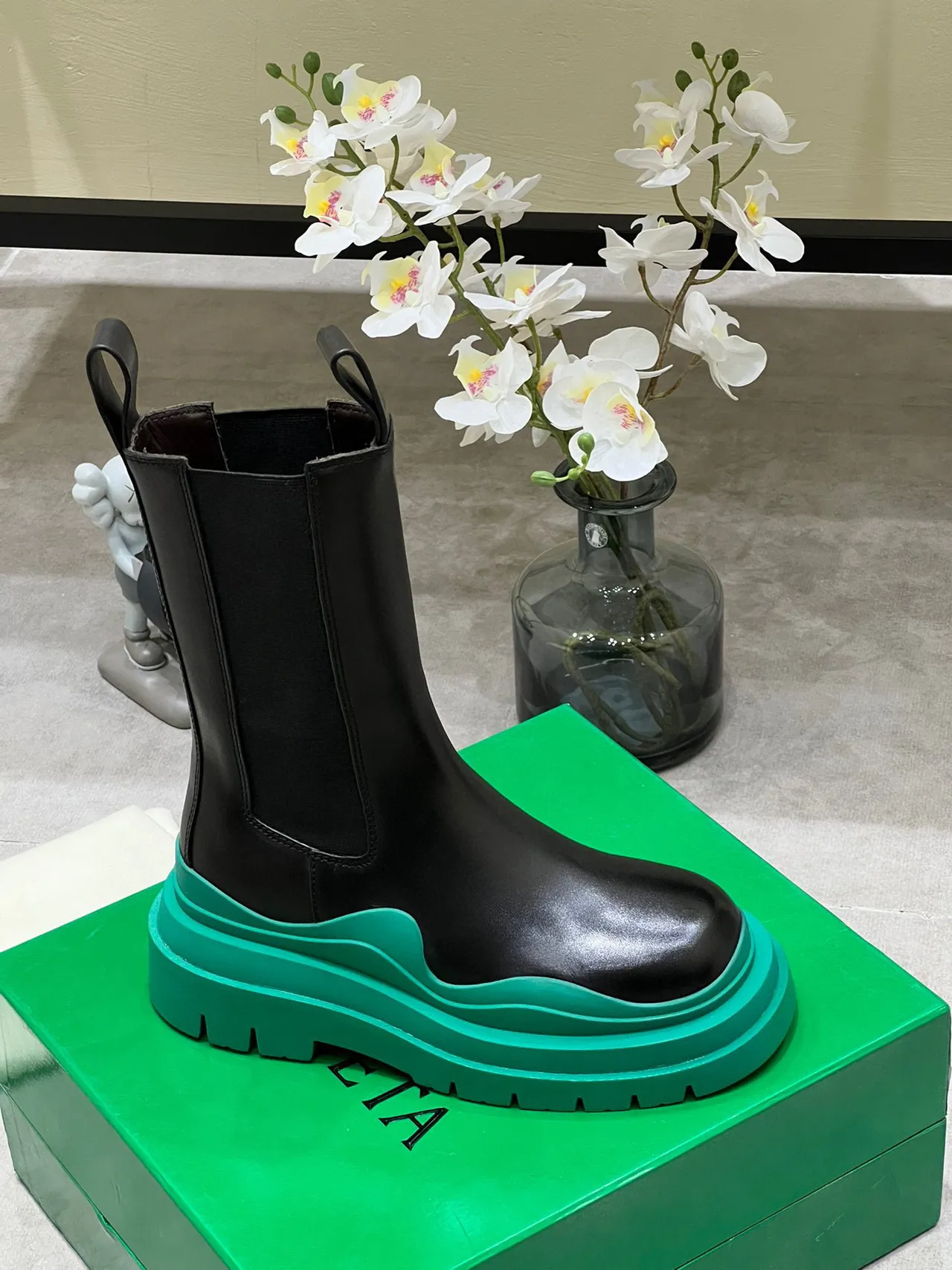 Bottega Veneta Le Cagole Bottines noires et vertes épaisses 7