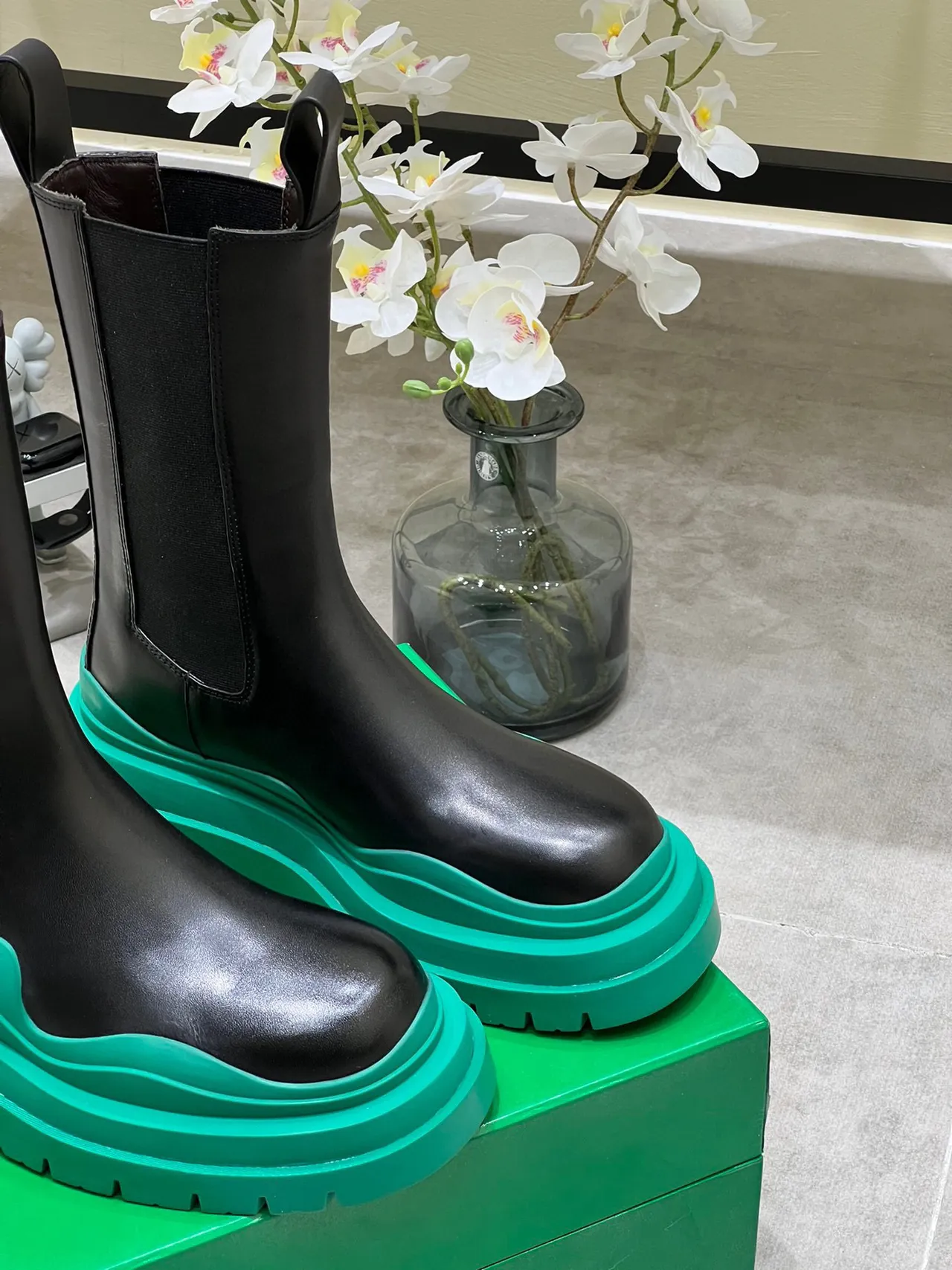 Bottega Veneta Le Cagole Bottines noires et vertes épaisses 9