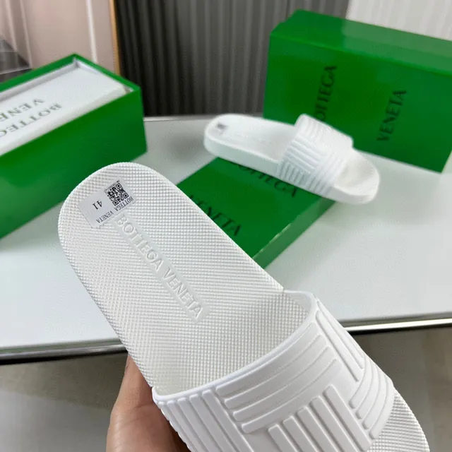 Bottega Veneta Sardine Blanche Pantoufle en Caoutchouc Moulé 2