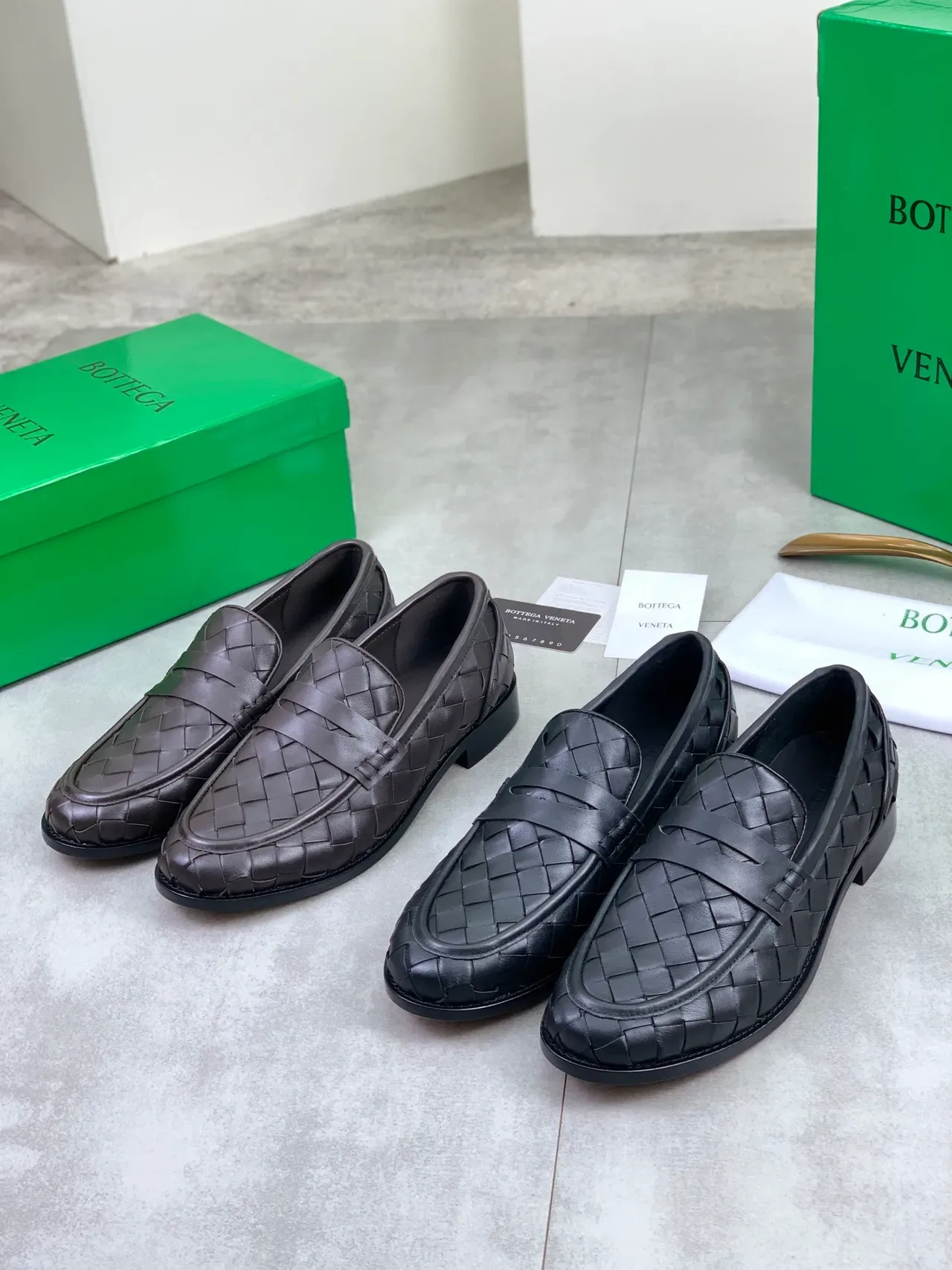 Bottega Veneta Loafer com Cinta Woven Intrecciato 2