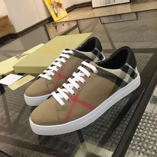 Burberry Beige Red Canvas Upper Nova Check Paneling Sneakers