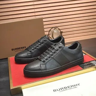 Burberry Black Low-Top Mixed-Material Upper Lifestyle Sneakers