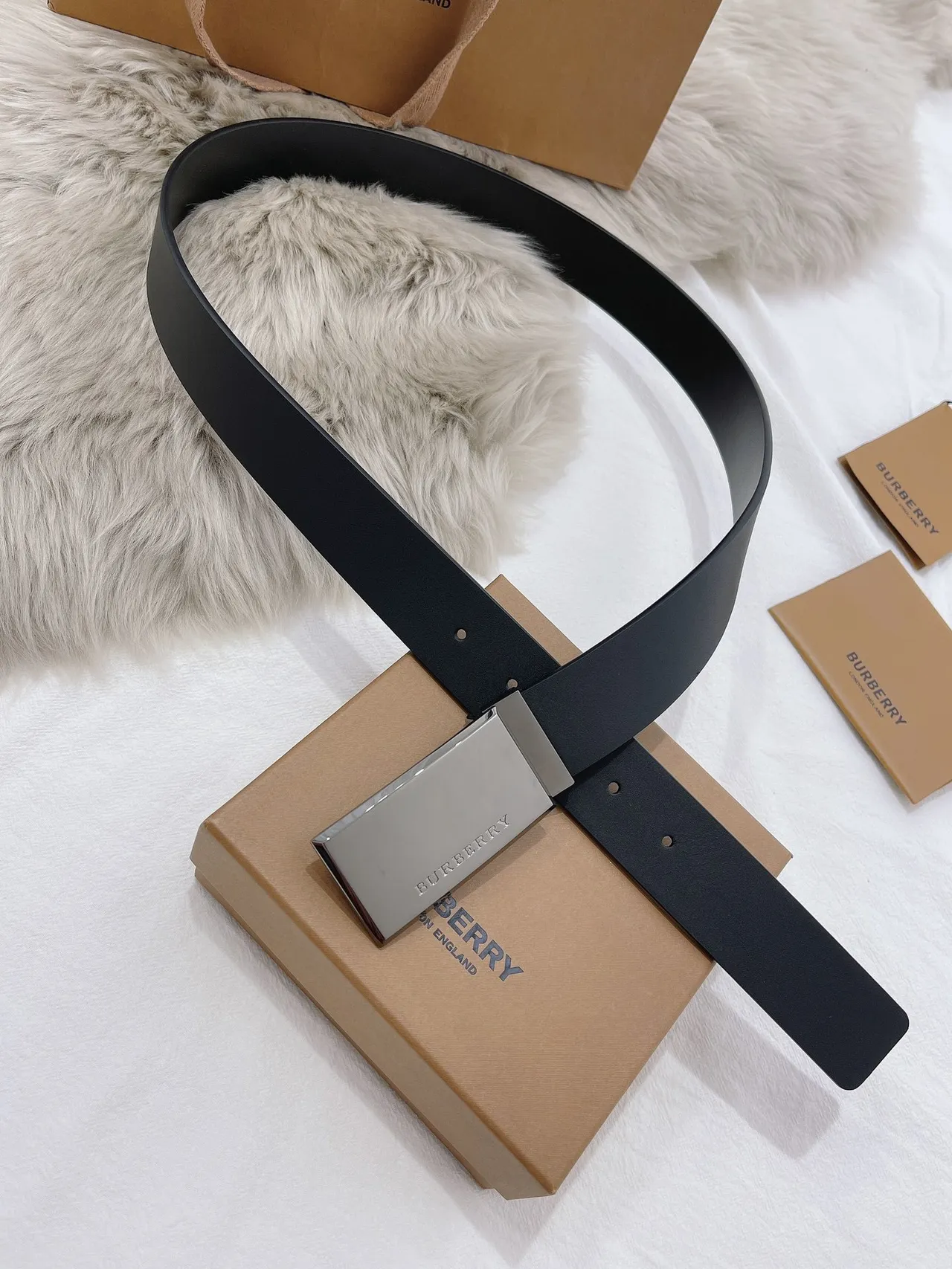 Burberry Black Silver Logo-Print Rubber Strap Rectangular Polished Metal Buckle Leather Belt 3