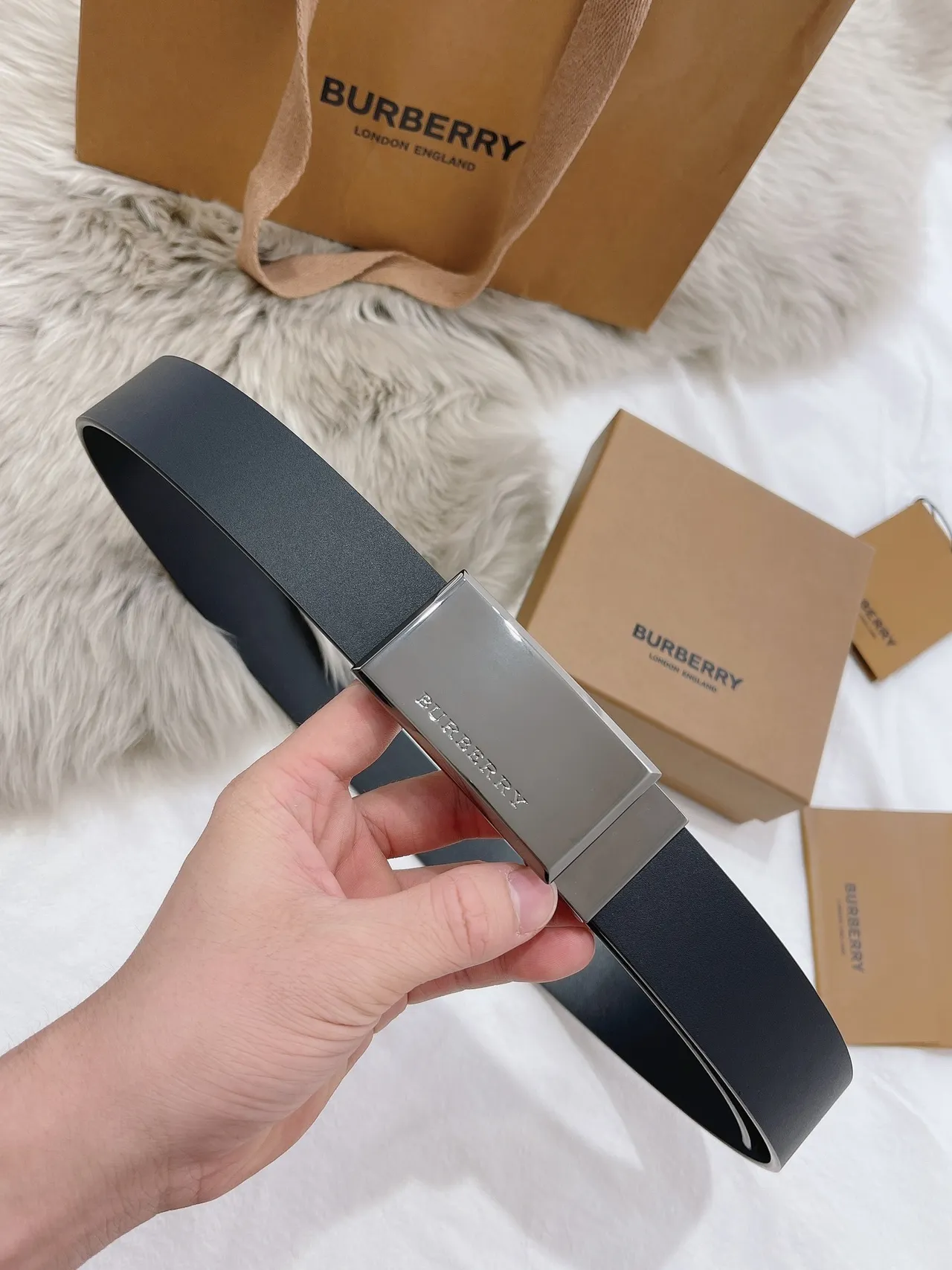 Burberry Black Silver Logo-Print Rubber Strap Rectangular Polished Metal Buckle Leather Belt 8