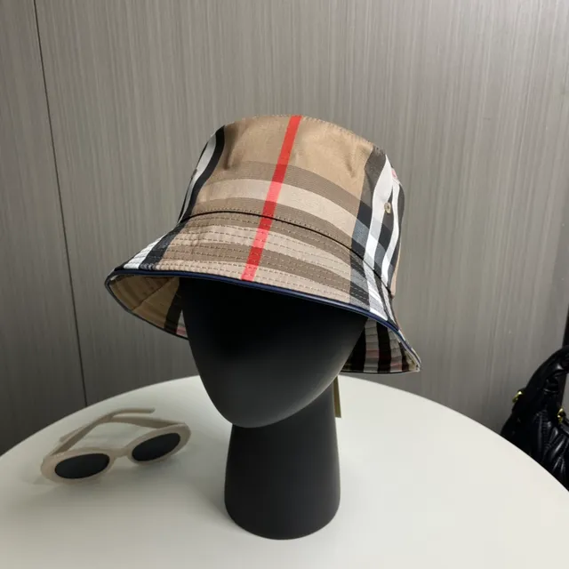 Burberry Motif à carreaux Beige Chapeau Bucket 2
