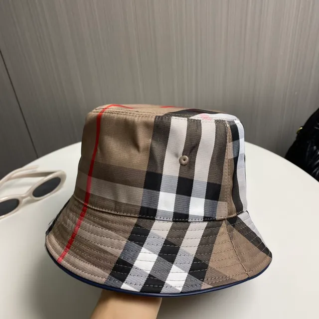 Burberry Motif à carreaux Beige Chapeau Bucket 3