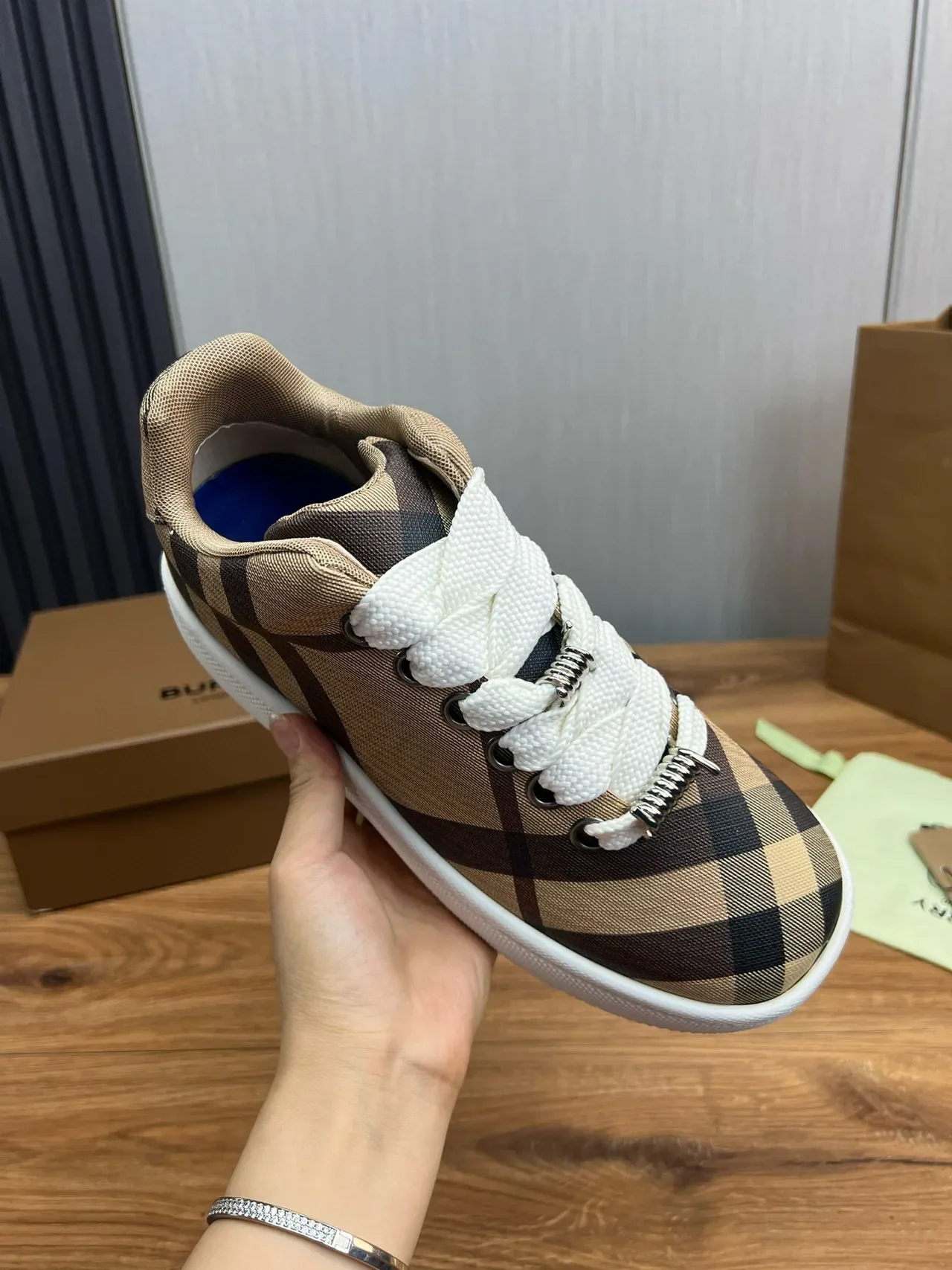 Burberry Knight Bege Marrom Nova Check Textil Superior Branco Borracha Cupsole Lifestyle Sneakers 2