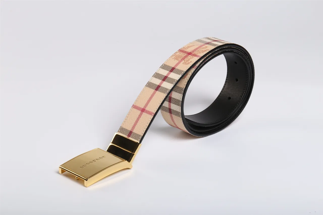 Burberry Knight House Check Ceinture en cuir beige 4