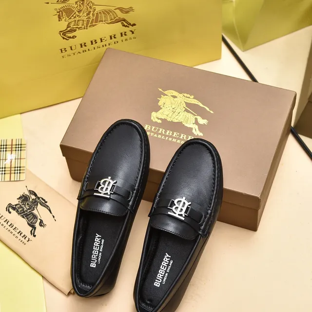 Burberry Knight Loafer حذاء لوفر أسود جلدي slip-on 3