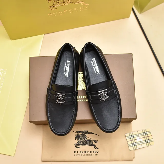 Burberry Knight Loafer حذاء لوفر أسود جلدي slip-on 9
