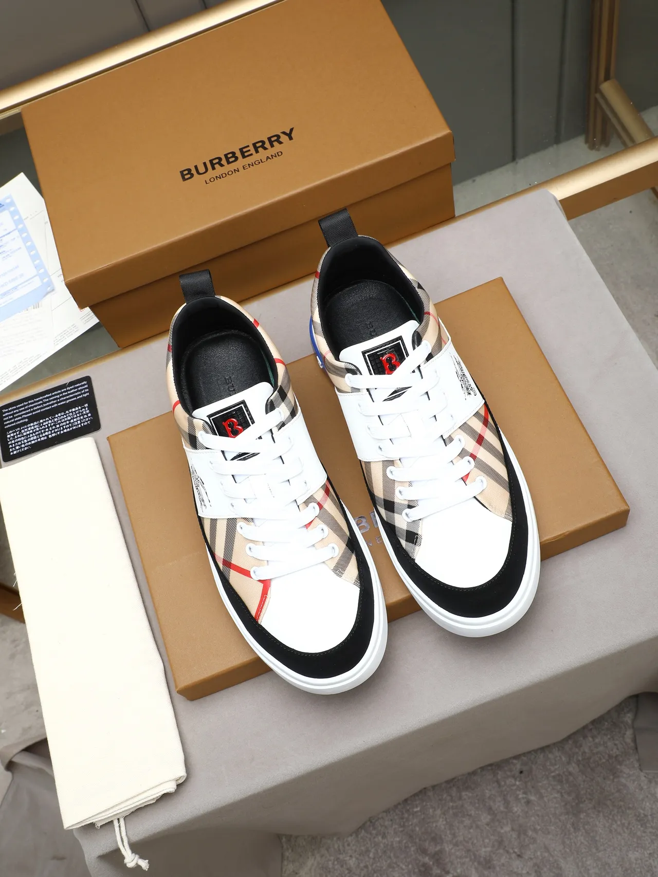 Burberry Knight Low Check Pattern Lifestyle Sneakers 3