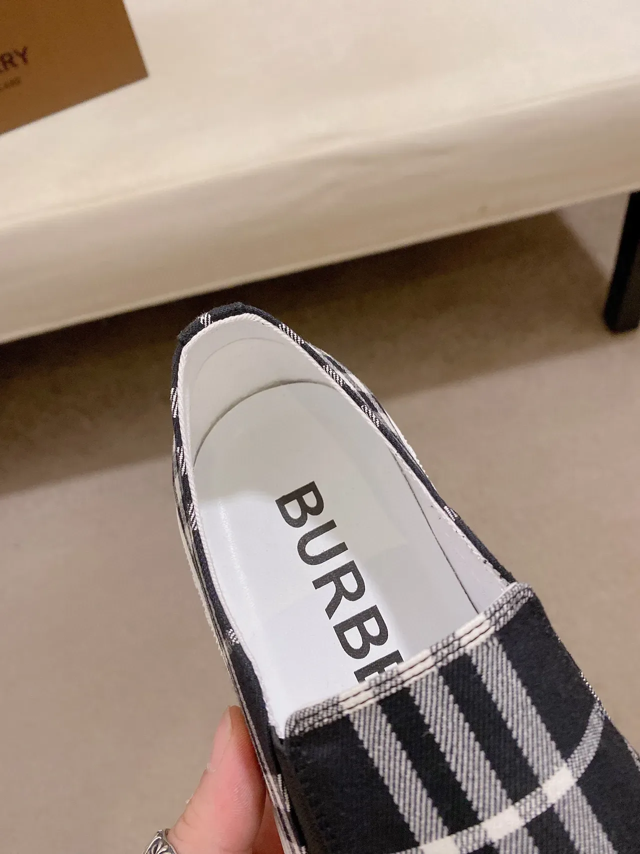 Burberry Knight Navy et Maison Blanche Check slip-on lifestyle sneakers 4