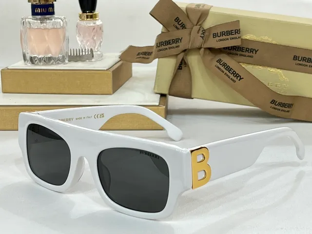 Burberry Knight Acetate Tortoiseshell Gold-B Logo Lunettes de soleil 5