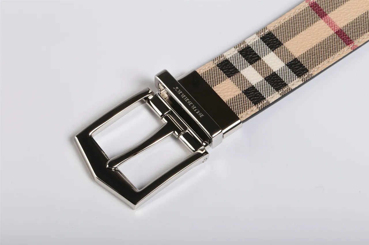 Burberry Reversible Nova Check Beige and Black Leather Belt 3