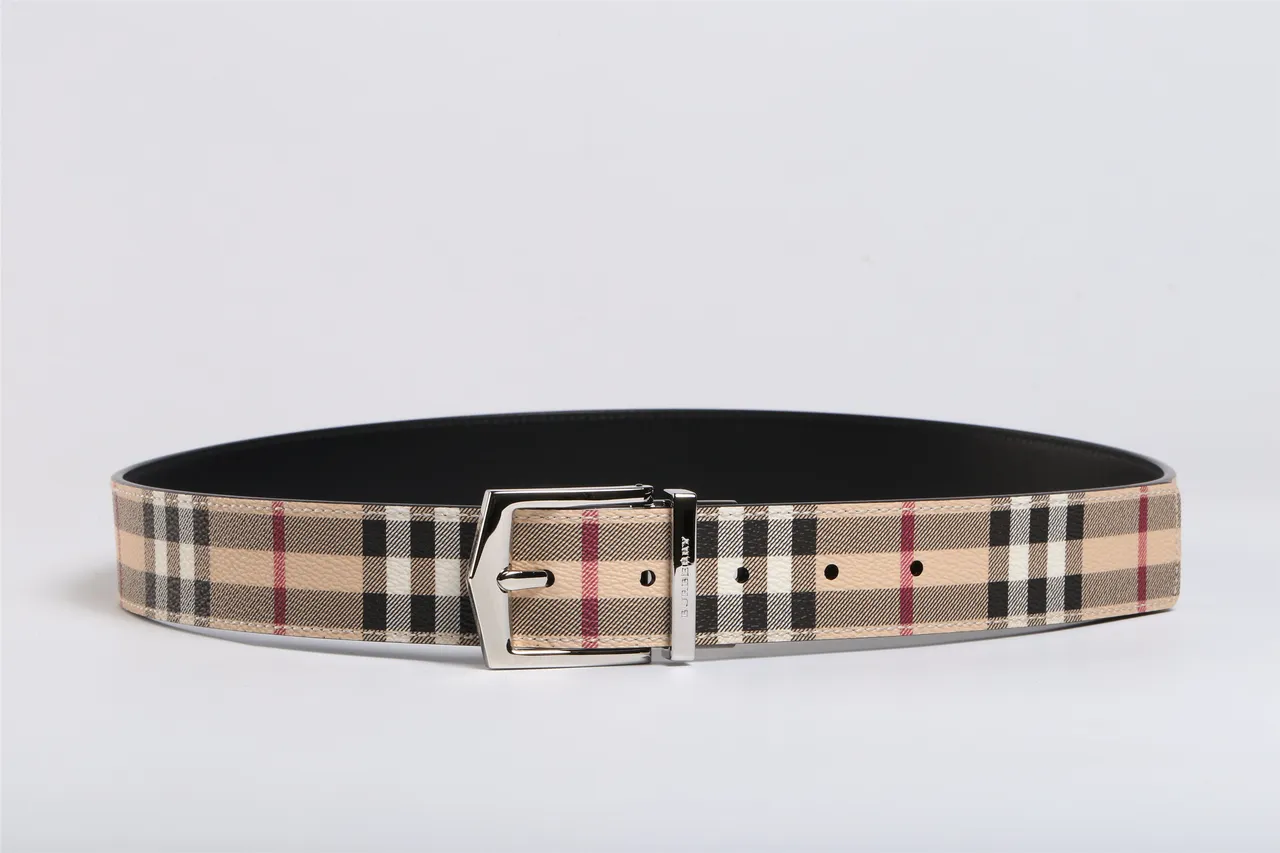 Burberry Reversible Nova Check Beige and Black Leather Belt 9