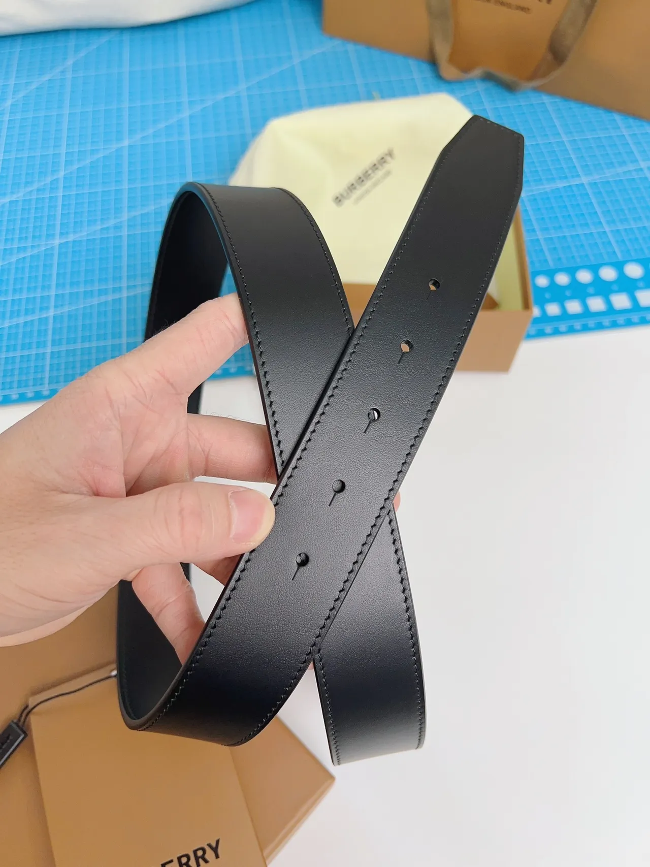 Burberry TB Monogram Ceinture en cuir noir 2