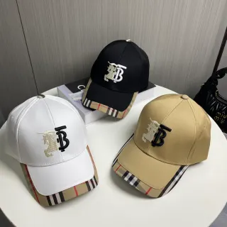 Burberry TB Monogram নাইট বেসবল ক্যাপ