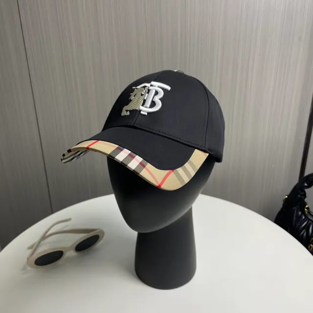 Burberry TB Monogram Knight Baseball Cap 2