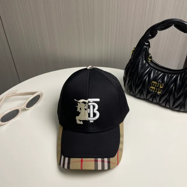 Burberry TB Monogram Knight Baseball Cap 3