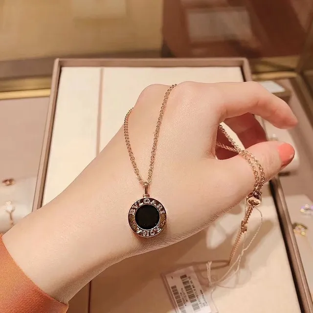 Bvlgari B.zero1 Collier circulaire émail noir doré 2