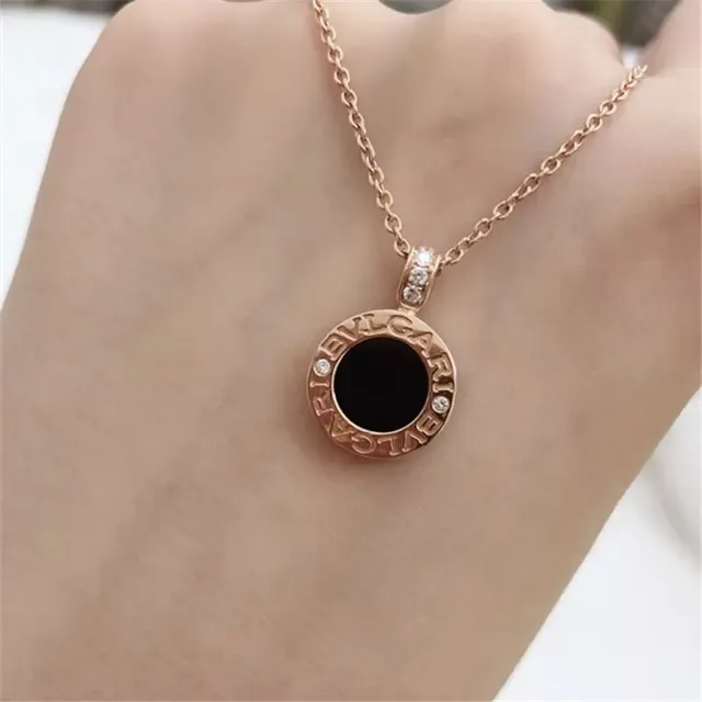 Bvlgari B.zero1 Collier circulaire émail noir doré 5