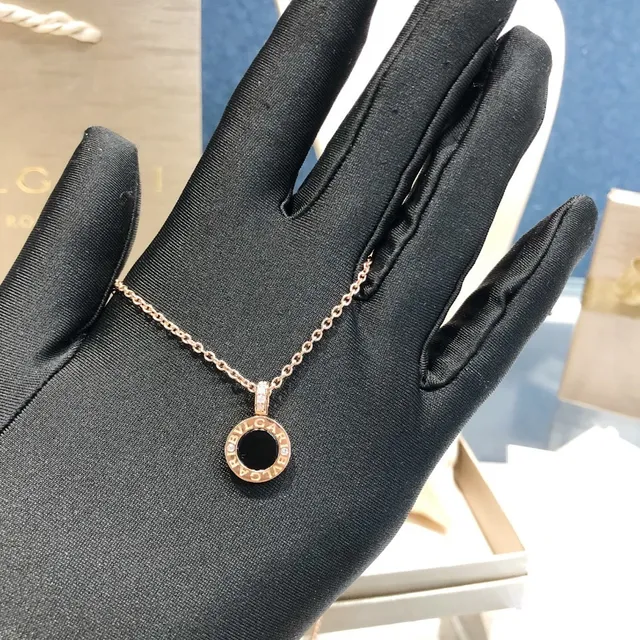 Bvlgari B.zero1 Collier circulaire émail noir doré 8