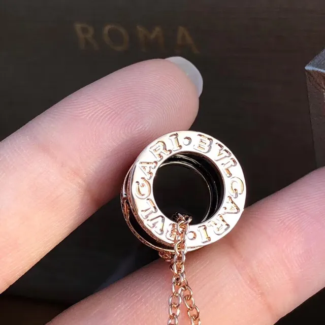 Bvlgari B.zero1 Multi-Band Collier Diamants Or Rose Céramique Noire 3