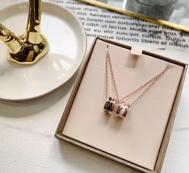 Bvlgari B.zero1 Or Rose et Céramique Blanche Collier 4