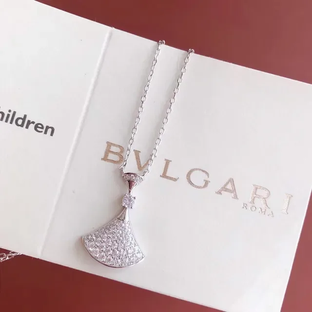 Bvlgari Divas’ Dream Collier de diamants Pavé en forme d'éventail 2