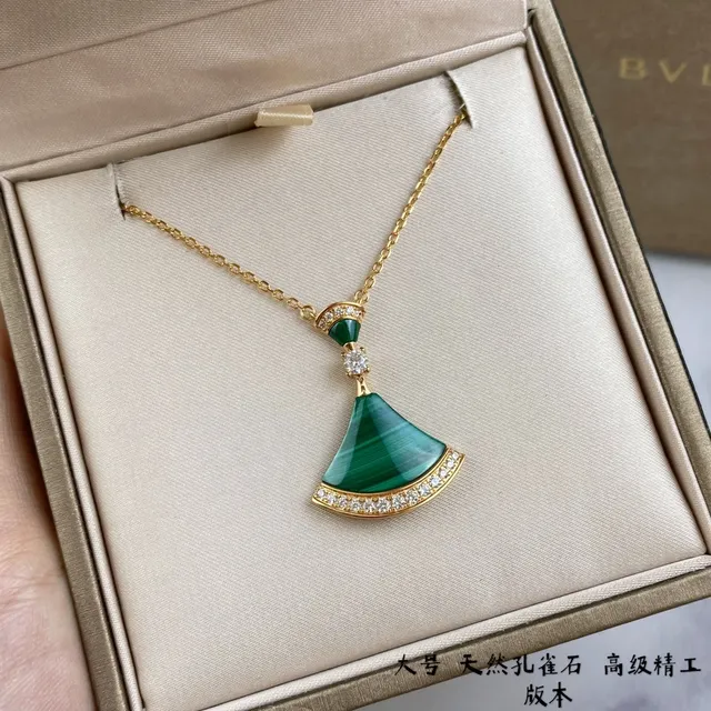 Bvlgari Divas’ Dream Malachite سلاسل معلقة مروحية 4