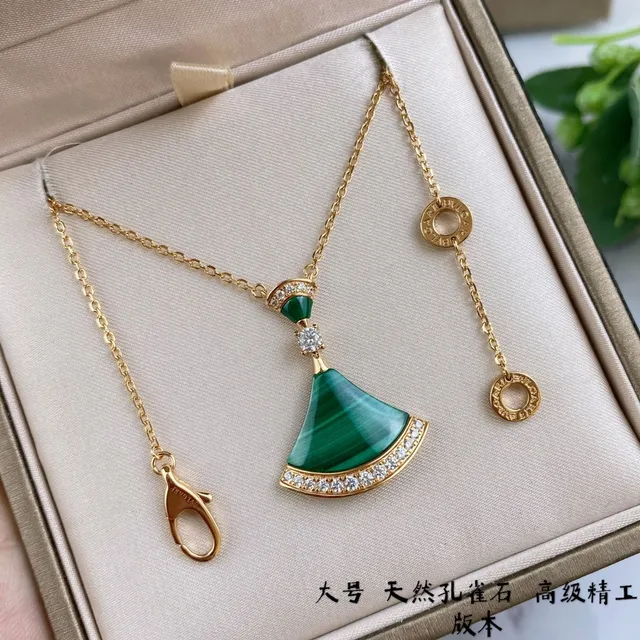 Bvlgari Divas’ Dream Malachite سلاسل معلقة مروحية 9
