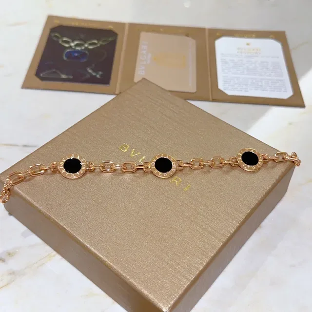 Bvlgari Or Noir Chaîne Curb Chain Trois Motifs Circulaires Bracelet 2