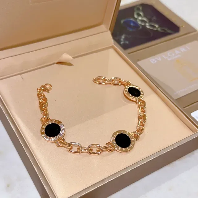 Bvlgari Or Noir Chaîne Curb Chain Trois Motifs Circulaires Bracelet 9