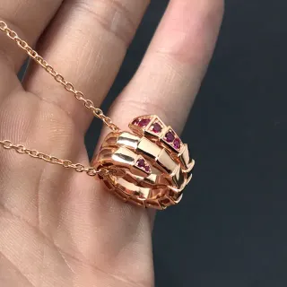 বুলগারি সোনালি লাল ঘুরপাকানো সাপ গোলাপ হার
