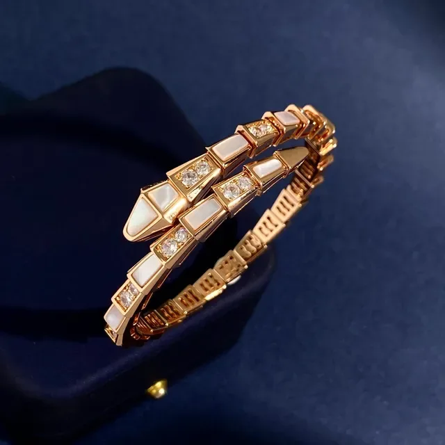 Bvlgari Bracelet Or Blanc Serpent Enroulé Segmenté Style Tubogas 8