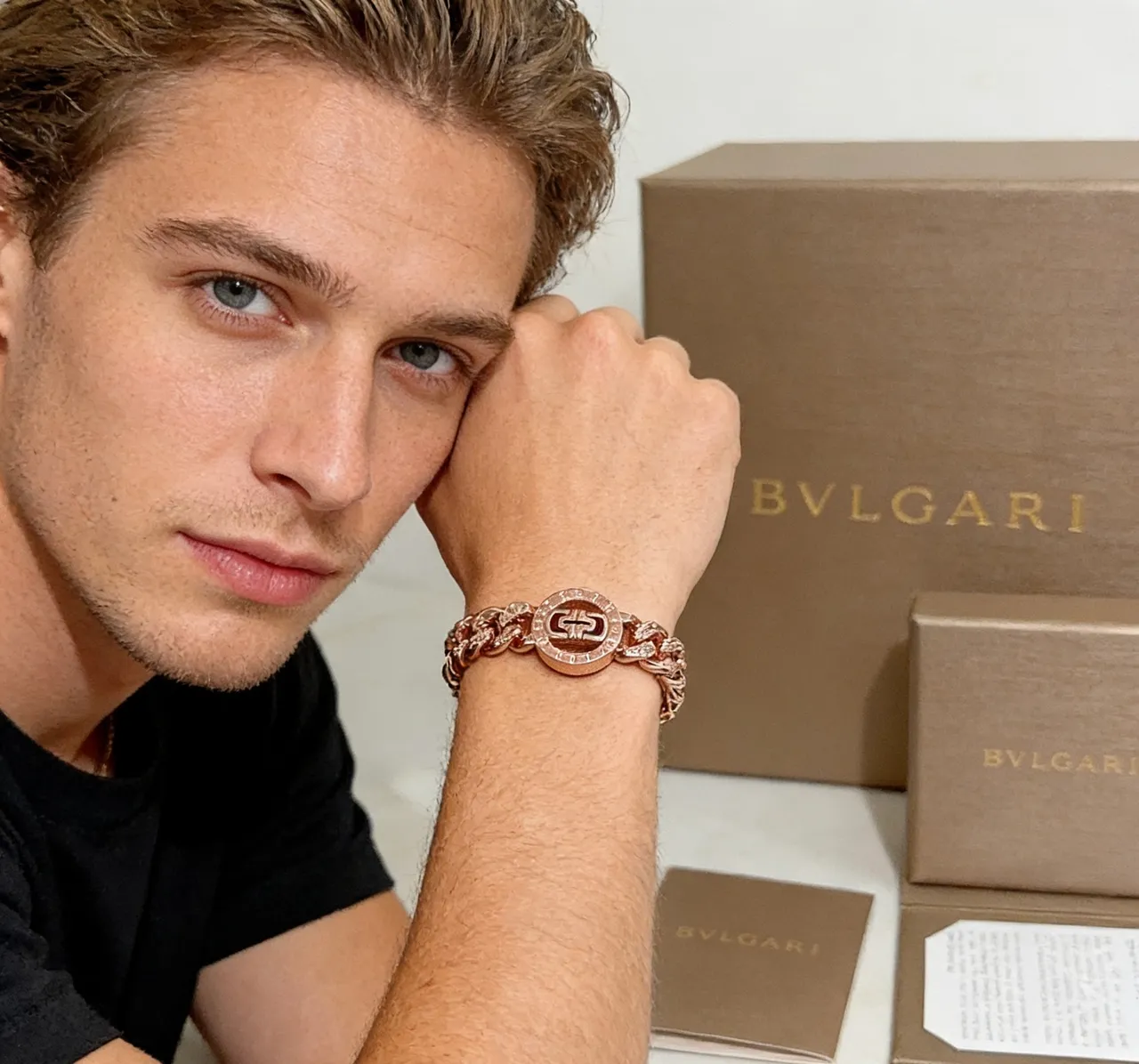 Bvlgari Médaillon Logo Or Rose Bracelet Maillons Curb-Link 2