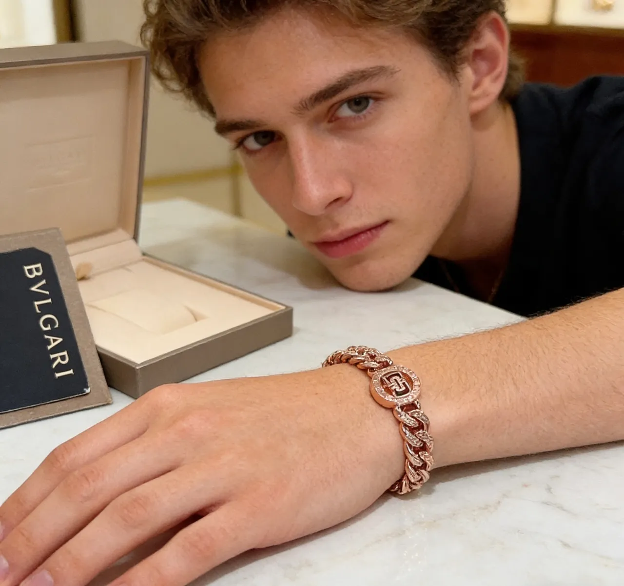 Bvlgari Médaillon Logo Or Rose Bracelet Maillons Curb-Link 3
