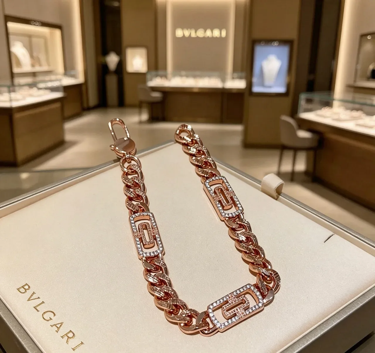 Bvlgari Bracelet Chaîne Curb Chunky Argent Rose Pavé-Set Pierres 5