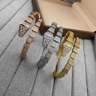 Bvlgari Serpenti सोना चांदी सांपदार जोड़दार कब्जा