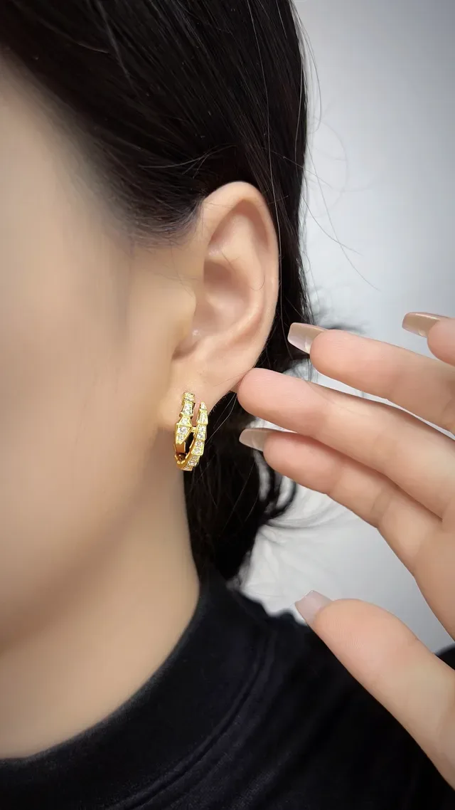 Bvlgari Serpenti Boucles d'oreilles Or Blanc Hoop Segmenté Serpentine Pavé-Set Stones 4
