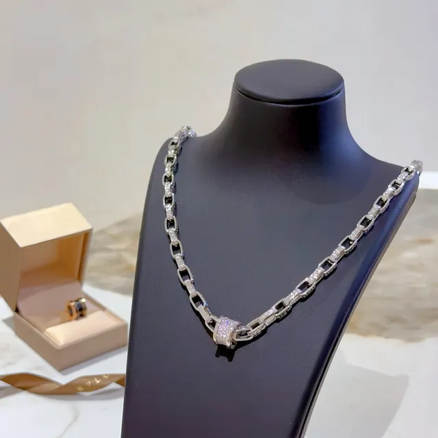 Bvlgari Corrente de Prata e Ouro com Pavé de Diamantes Enlaces Geométricos Articulados Colar 4