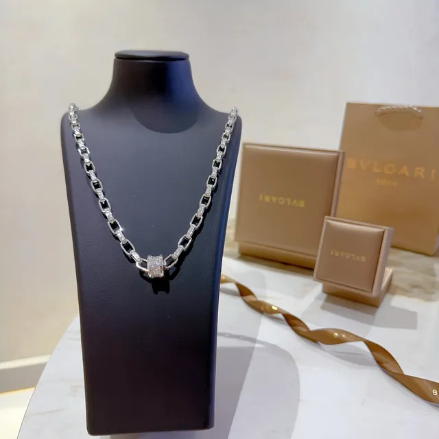 Bvlgari Corrente de Prata e Ouro com Pavé de Diamantes Enlaces Geométricos Articulados Colar 7