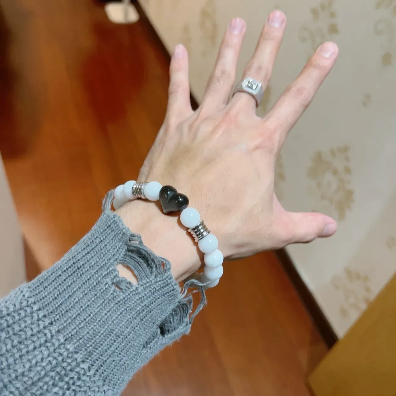 Bvlgari Bracelet Blanc Noir Pierres Facetées Cœur Centre 4