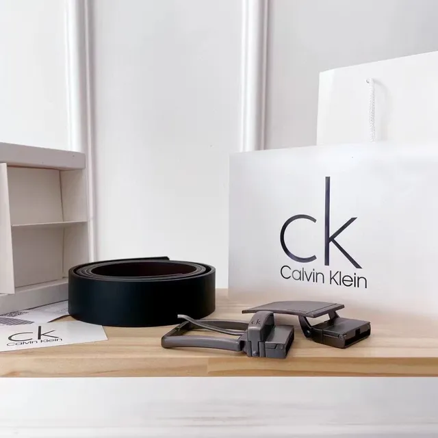 Calvin Klein Ensemble Ceinture et Boucle Ceinture en Cuir Noir 11